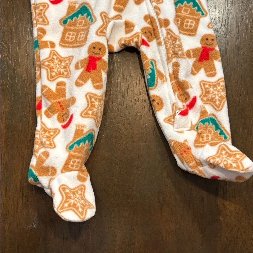 Gingerbread Print Kids fleece footie